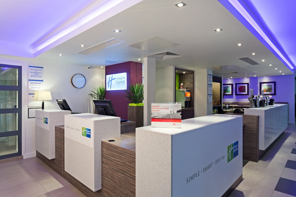 holiday inn express harlow by ihg