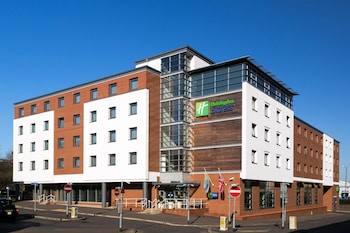 holiday inn express harlow by ihg