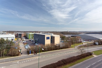 holiday inn express harlow by ihg