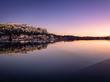the dolli at acropolis