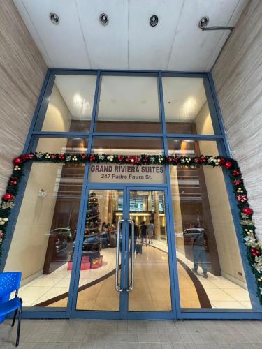 grand riviera suites