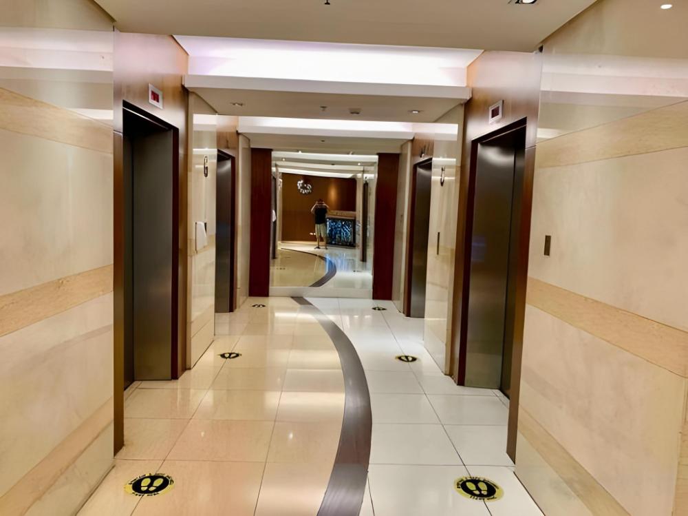 grand riviera suites