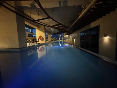 grand riviera suites