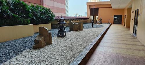 manila