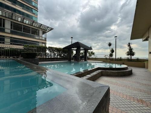 manila