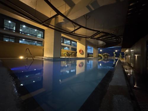 grand riviera suites