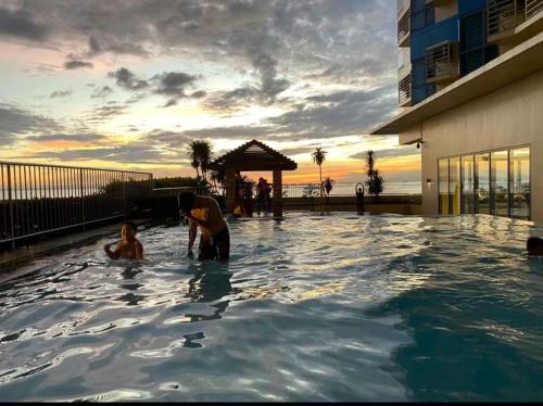 grand riviera suites