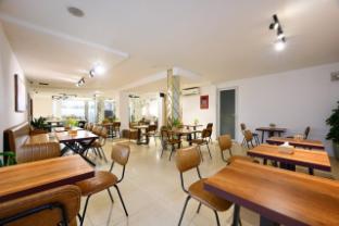 hanz armory hotel and apartment