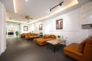 hanz armory hotel and apartment