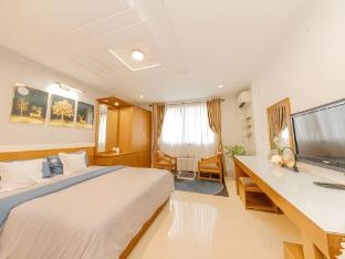 hanz armory hotel and apartment