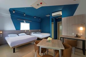 ibis budget phnom penh riverside