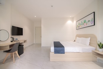 bin bin hotel 8 near sunrise city