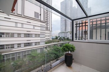 bin bin hotel 8 near sunrise city