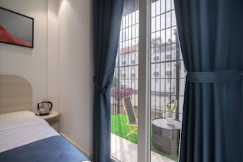 bin bin hotel 8 near sunrise city