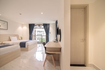 bin bin hotel 8 near sunrise city