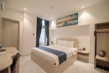 bin bin hotel 8 near sunrise city