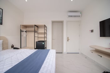 bin bin hotel 8 near sunrise city