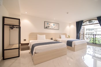 bin bin hotel 8 near sunrise city