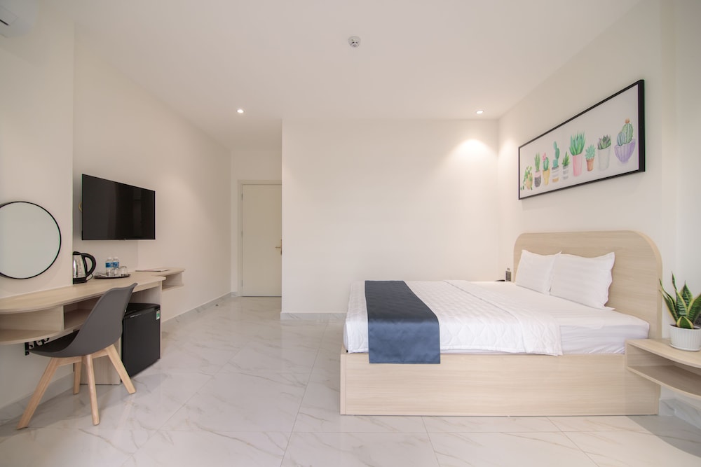 bin bin hotel 8 near sunrise city