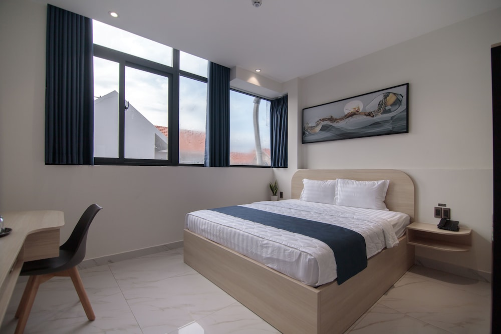 bin bin hotel 8 near sunrise city