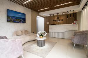 street 55 hotel