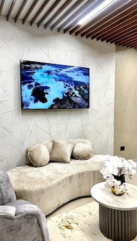 street 55 hotel