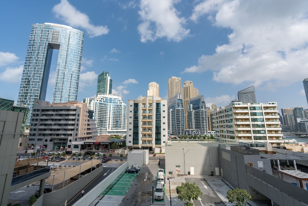 stunning 1bedroom with balcony in harboor city