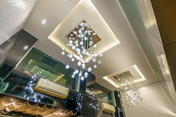 de lux bangkok hotel