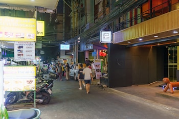 de lux bangkok hotel