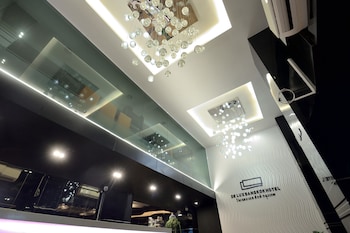 de lux bangkok hotel