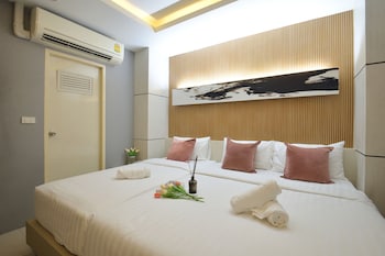 de lux bangkok hotel