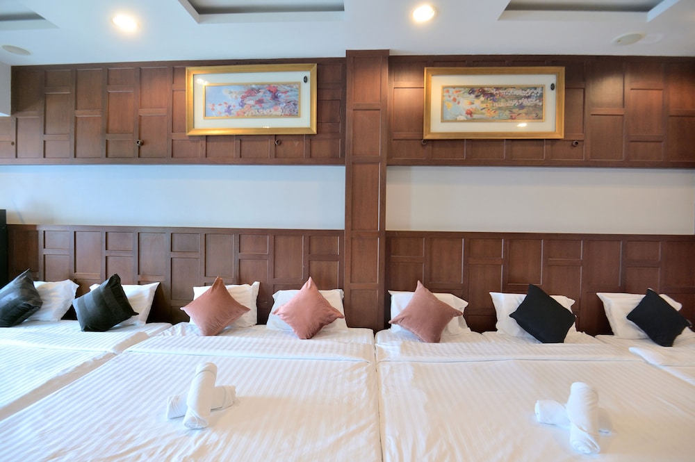 de lux bangkok hotel