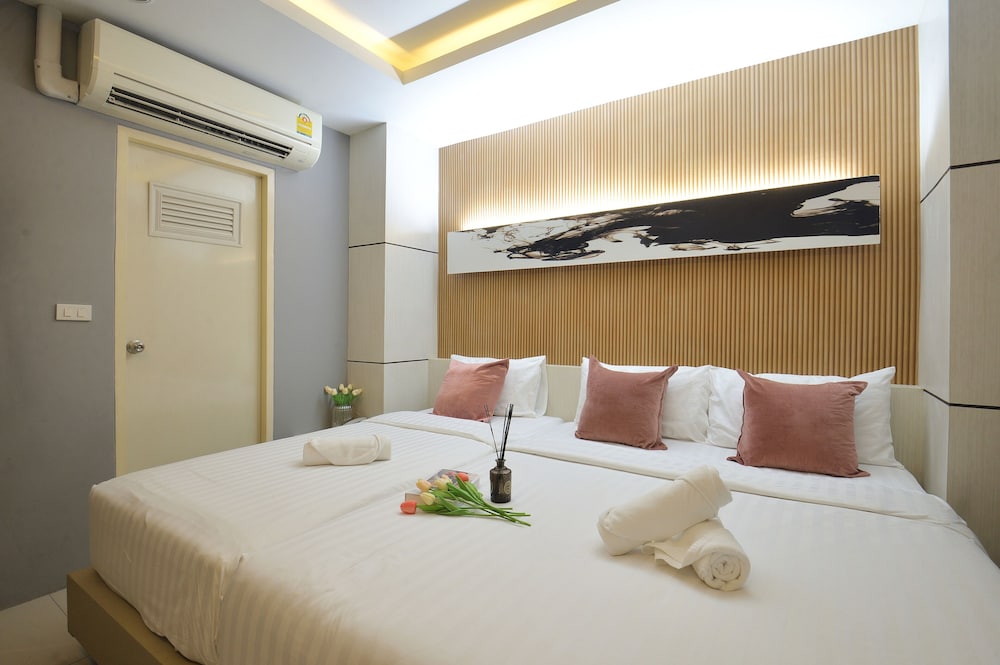 de lux bangkok hotel