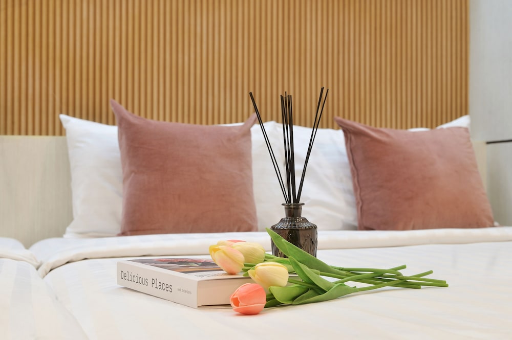 de lux bangkok hotel