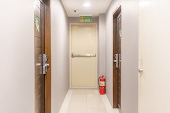 de lux bangkok hotel