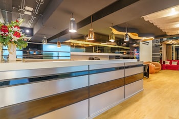 de lux bangkok hotel