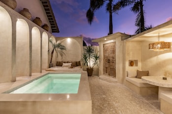 luxe and unique honeymoon bocami suites 2 by azure