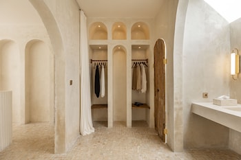 luxe and unique honeymoon bocami suites 2 by azure