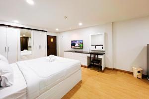 p t grand hotel