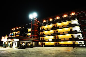 p t grand hotel