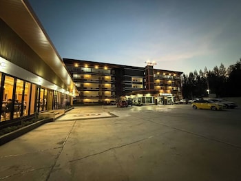 p t grand hotel