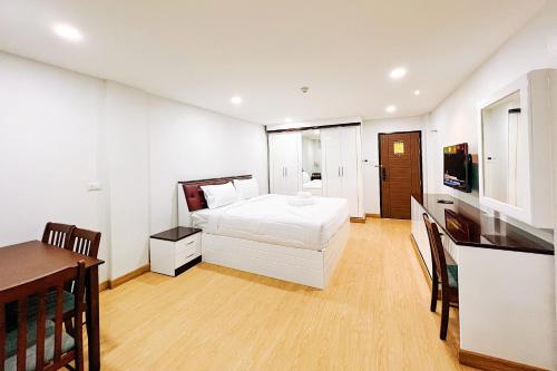p t grand hotel