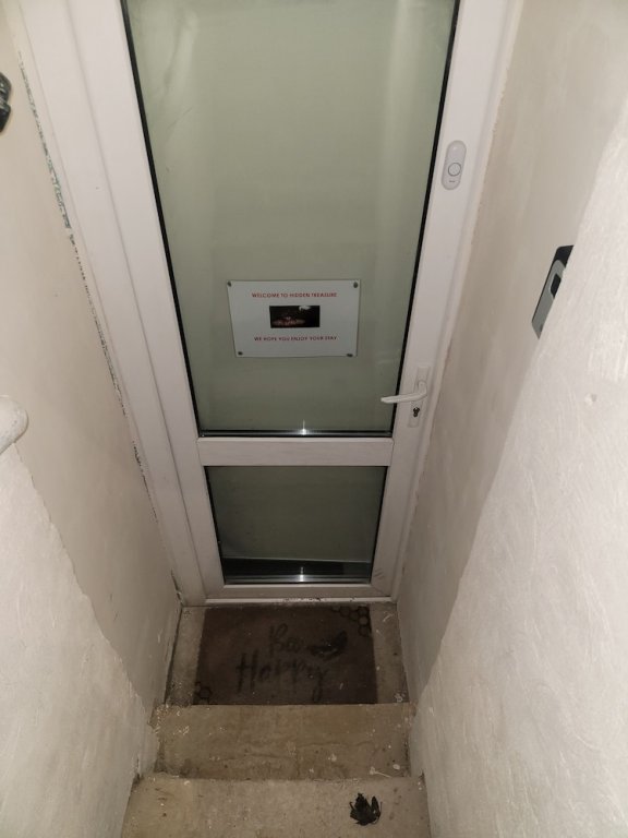 hidden treasure 2 beds sleeps 3 gillingham