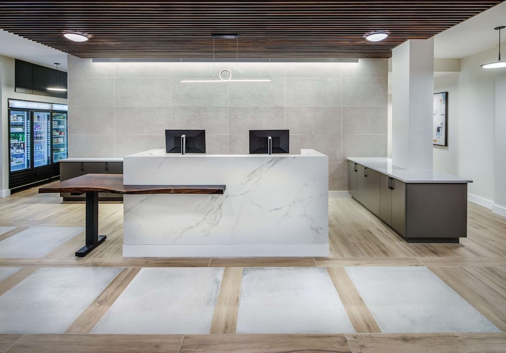 hyatt place newark main street