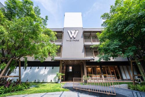 hotel wizpark ratchada