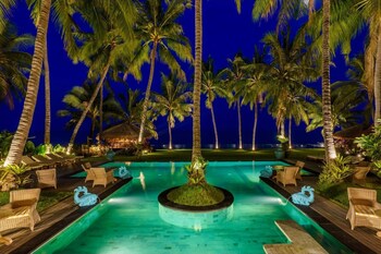 louka beach bali