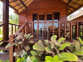 sunset hill lembongan