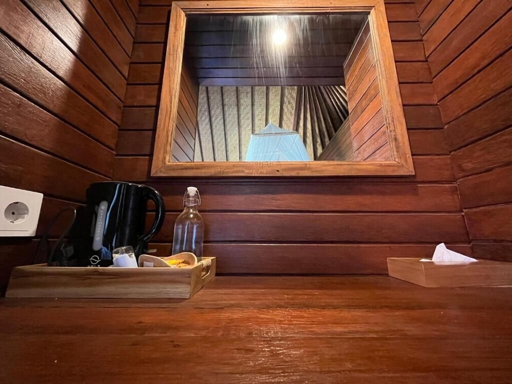 sunset hill lembongan