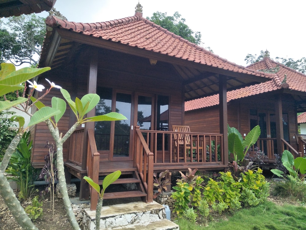 sunset hill lembongan