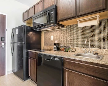 mainstay suites meridian